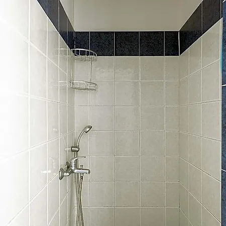 Hotel Atheria In Center Of With Two Single Beds *